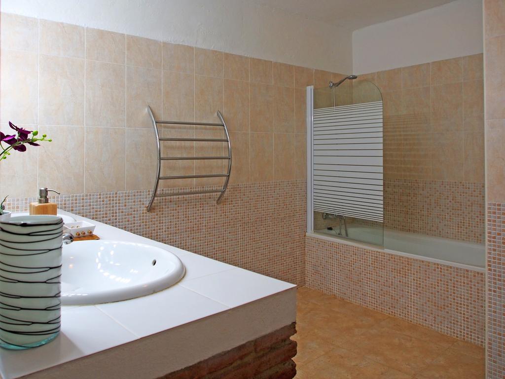 Отель Casa Colina Комарес Номер фото